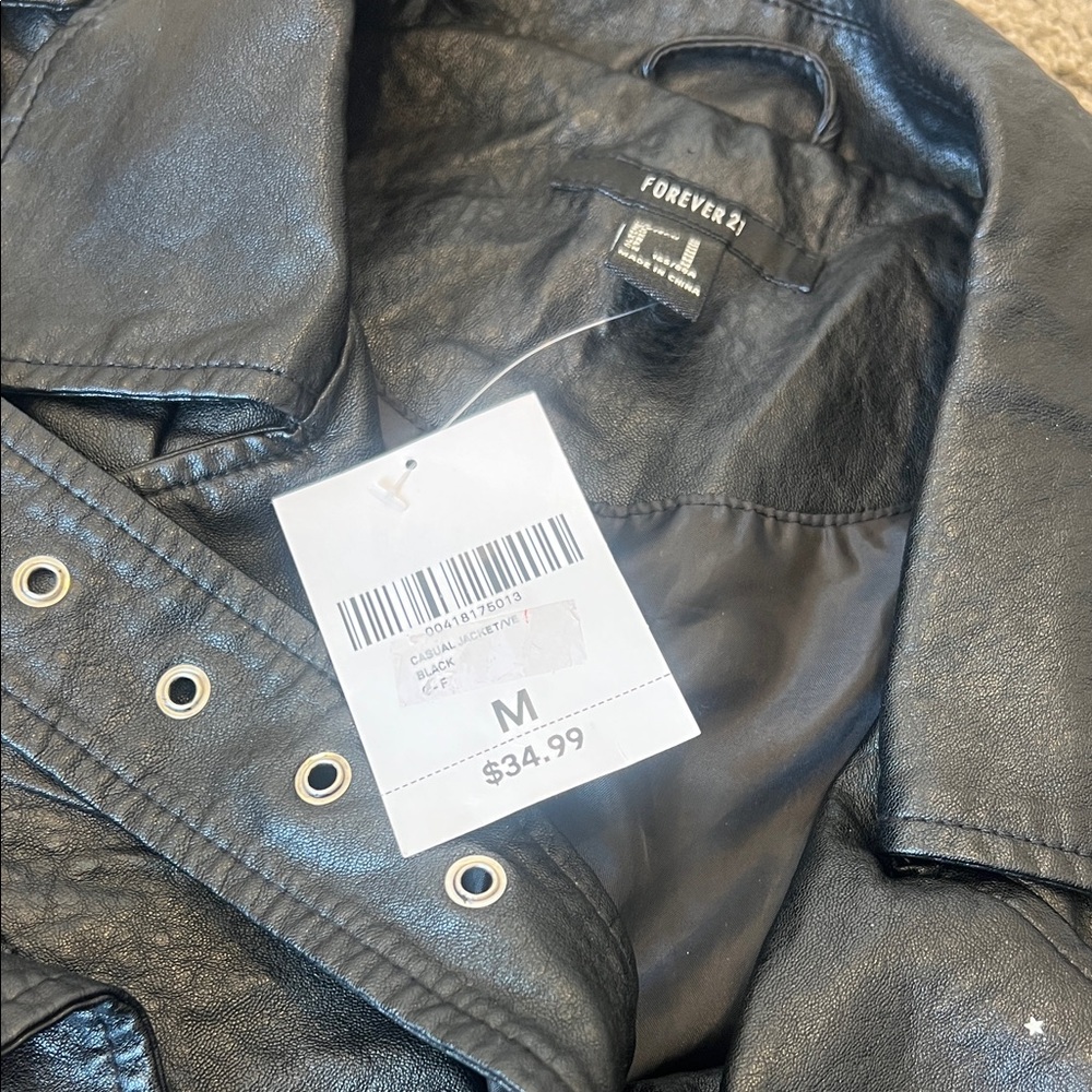 Forever 21 Black Faux Leather Biker Vest with Silver Hardware - Picture 3 of 4